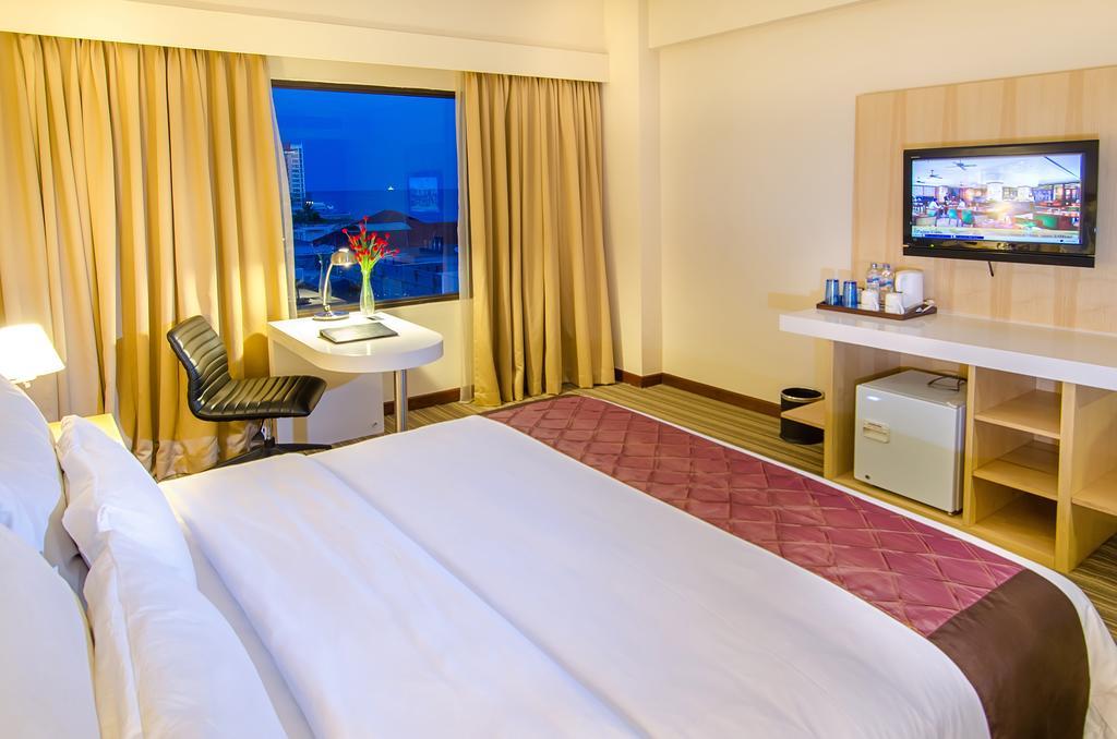 Le Grandeur Hotel Balikpapan Стая снимка