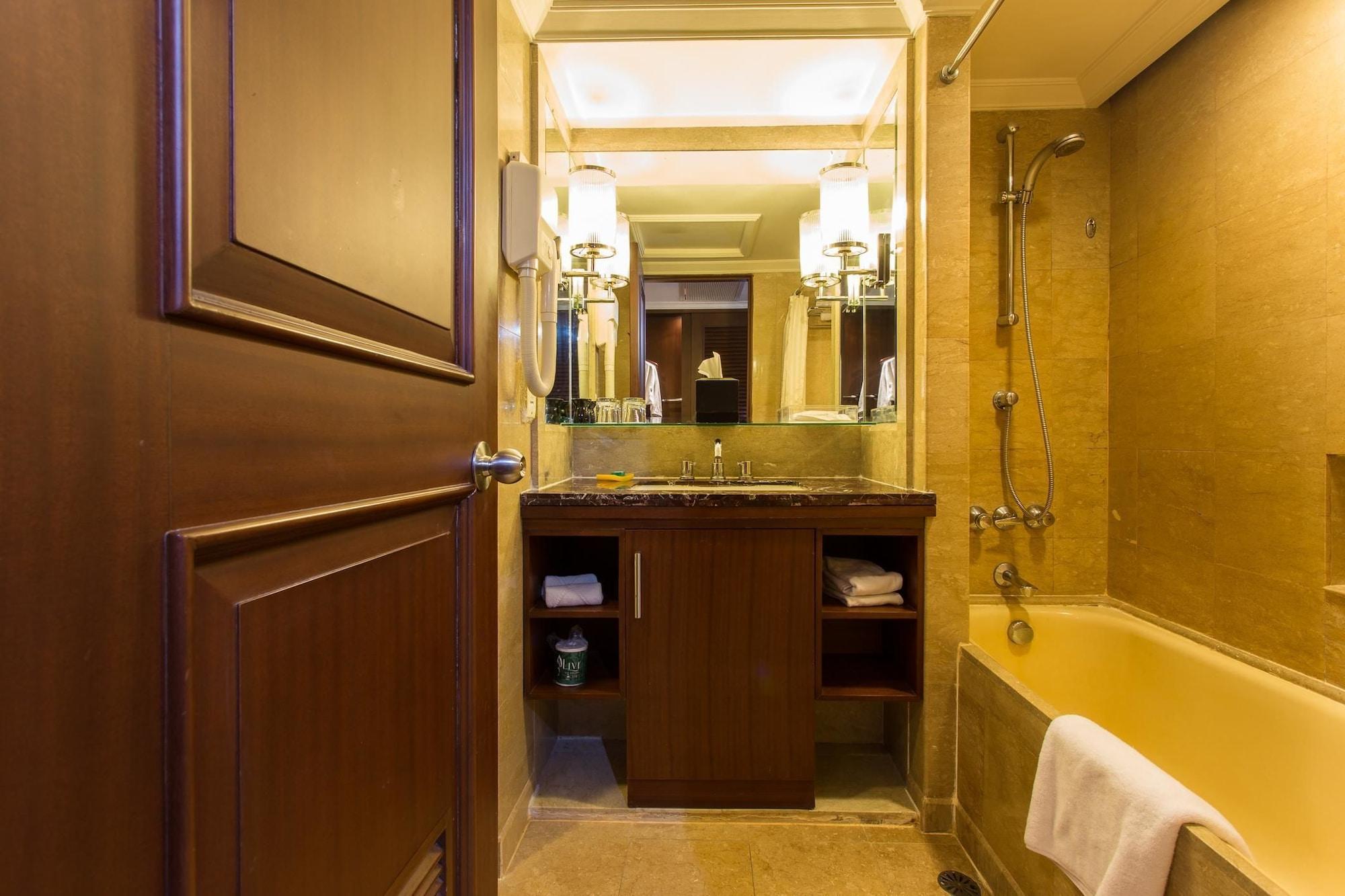Le Grandeur Hotel Balikpapan Екстериор снимка
