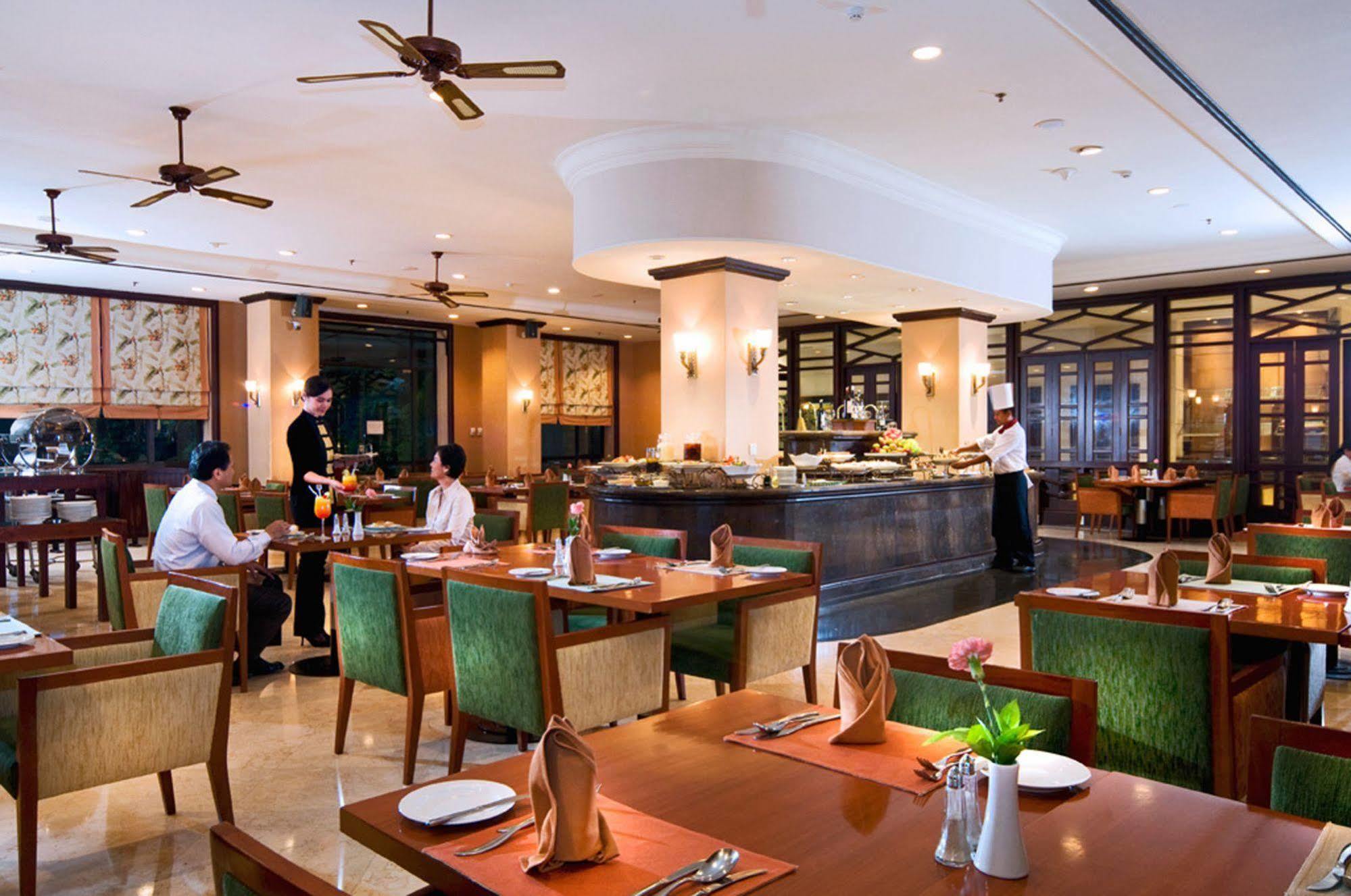 Le Grandeur Hotel Balikpapan Екстериор снимка