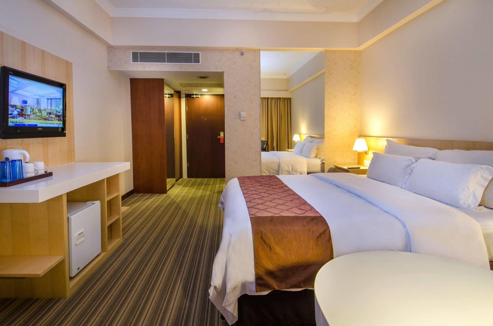 Le Grandeur Hotel Balikpapan Екстериор снимка